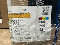 Radson e.flow jet black radiator 60x60cm - afbeelding 3 van  4