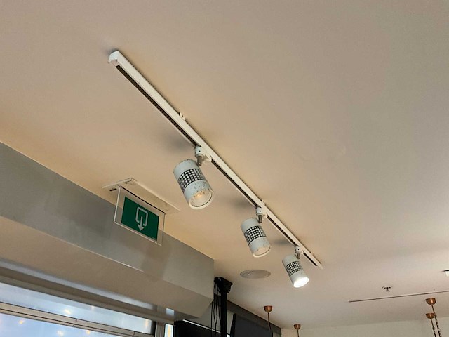 Railsysteem met spots - afbeelding 4 van  5