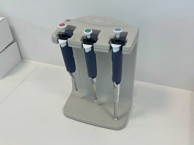 Rainin e3 rapid charge oplaadstation - afbeelding 2 van  2