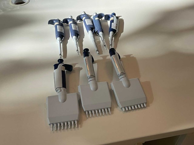 Rainin pipet-lite xls meerkanaalspipet (3x) - afbeelding 1 van  2