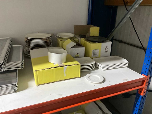 Rak ease partij kommen en borden - afbeelding 1 van  10