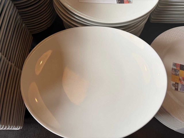 Rak porseleinen bord (48x) - afbeelding 1 van  2