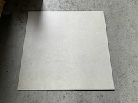 Rak surface off white vloertegel 80x80cm 5,12m2 - afbeelding 1 van  6