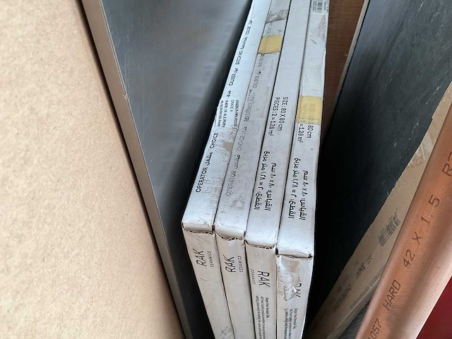 Rak surface off white vloertegel 80x80cm 5,12m2 - afbeelding 5 van  6