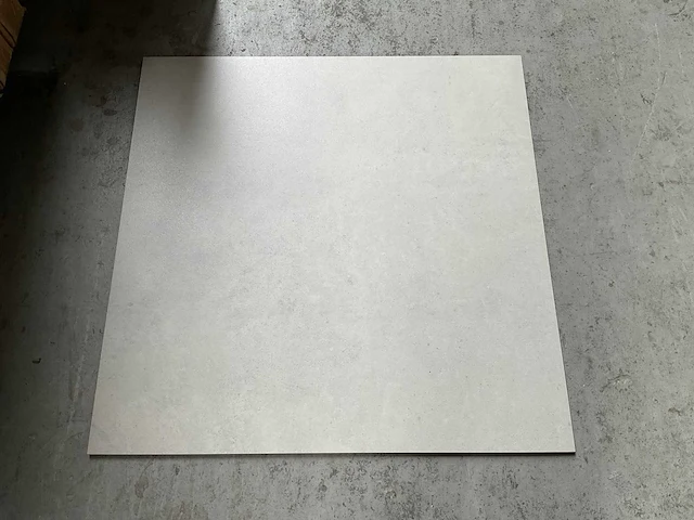 Rak surface off white vloertegel 80x80cm 5,12m2 - afbeelding 1 van  6