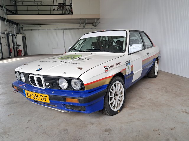 Rally-auto, bmw, 3-serie, 325i, 1988 - afbeelding 1 van  48