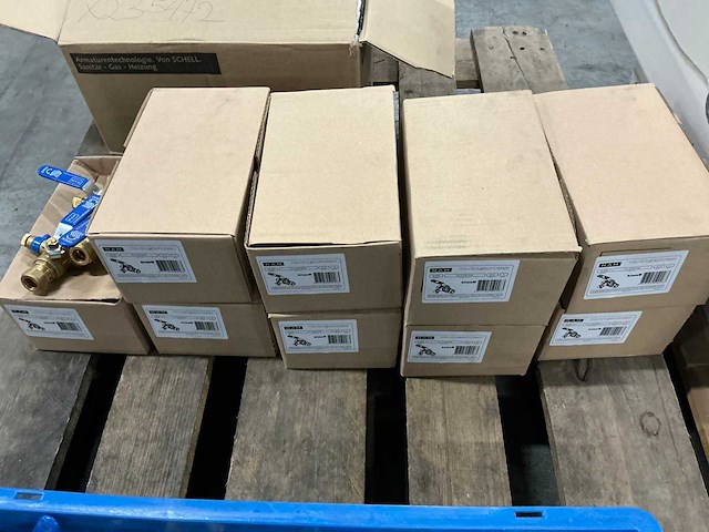 Ram kogelkraan met aftapgelegenheid 15x15mm knel (58x) - afbeelding 2 van  3