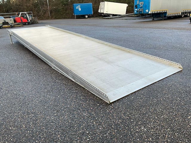 Ramp - afbeelding 2 van  6