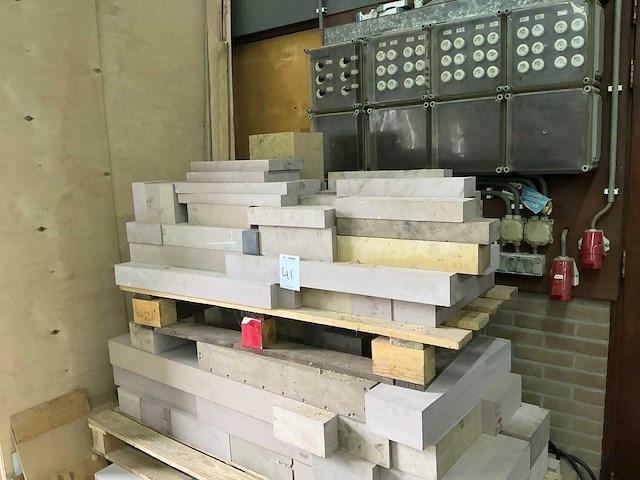 Rampf 0600 kunststof blokken en reststukken - afbeelding 2 van  4