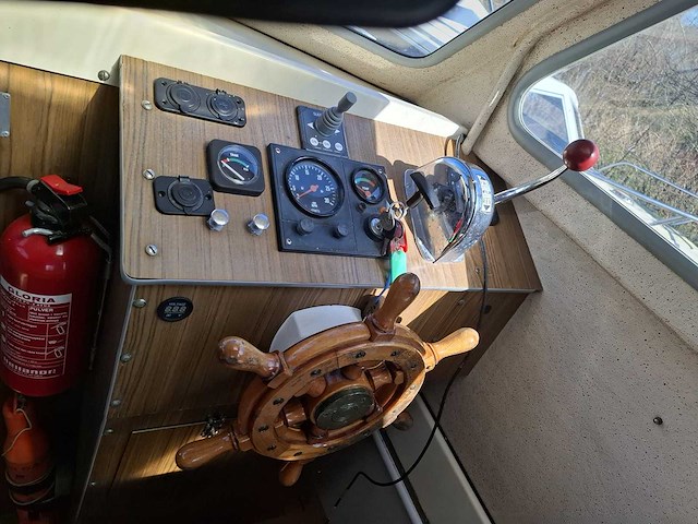 Rana plast - 22 - motorjacht - afbeelding 2 van  37