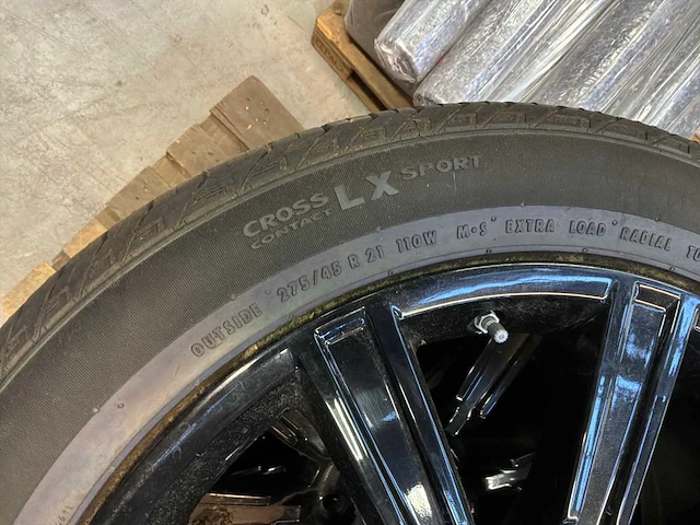 Range rover continental 275/45r21 (4x) - afbeelding 9 van  14