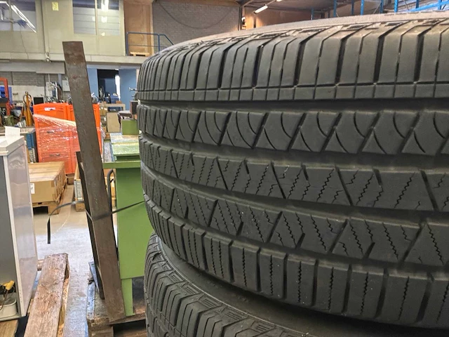 Range rover continental 275/45r21 (4x) - afbeelding 12 van  14