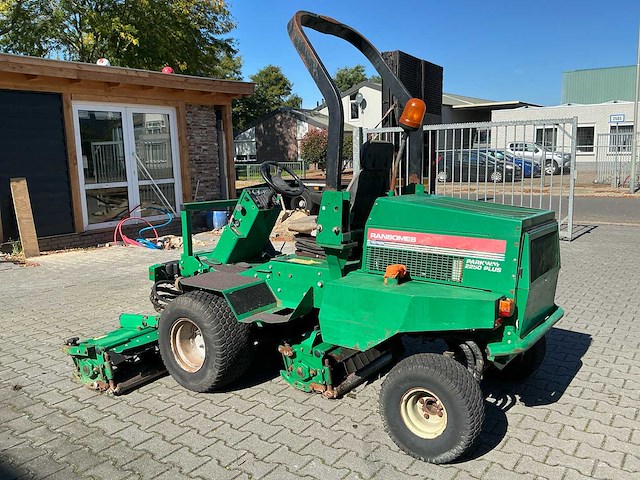 Ransomes parkway 2250 4x4 kooimaaier – 3 × magna 250 – 6-messig – 2,14 m - afbeelding 9 van  17