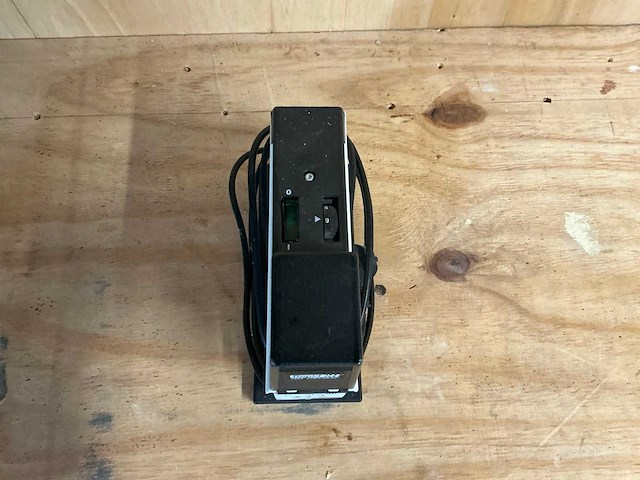 Rapid 105 electric elektrische nietmachine - afbeelding 4 van  4