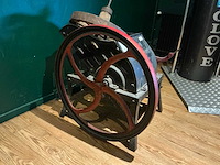 Rapide devleeschauwer sm05 antieke voederbietensnijder - afbeelding 2 van  7