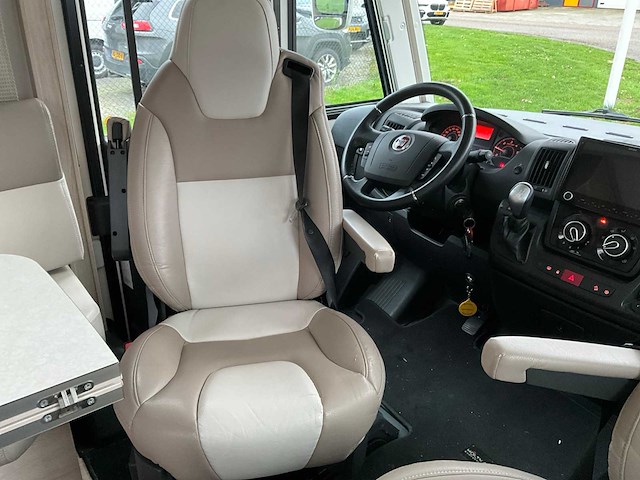 Rapido - 883f - automaat - 2x airo - hefbed -camper - 2018 - afbeelding 8 van  45