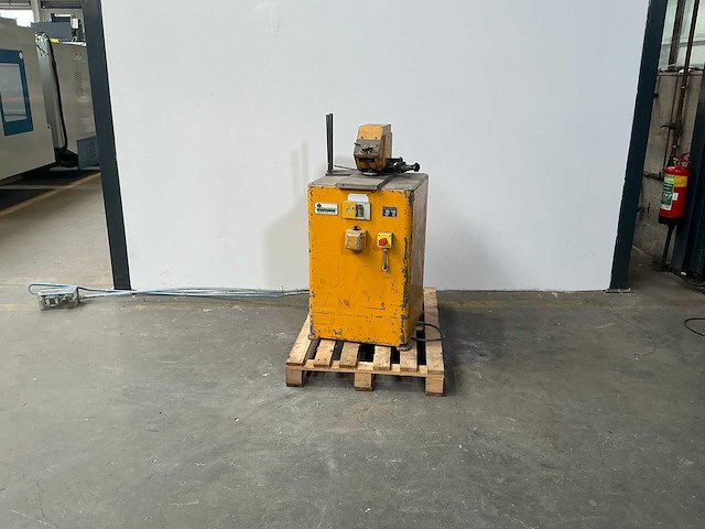 Ras - 21.20 - notching machine - afbeelding 2 van  4