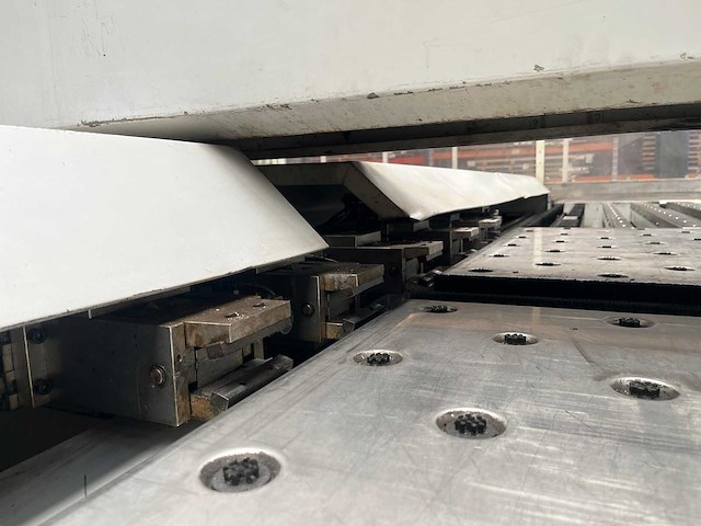 Ras - multibend-center 79.22 - cnc folding machine - 2000 - afbeelding 5 van  23