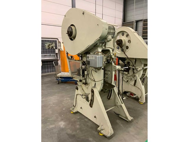 Raskin 351b precisie excenterpers - afbeelding 10 van  15