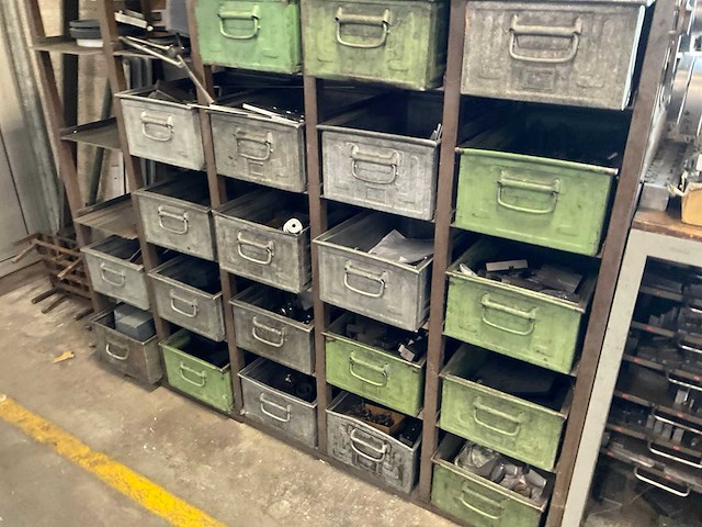 Raster opspanplaat en diversen - afbeelding 10 van  12