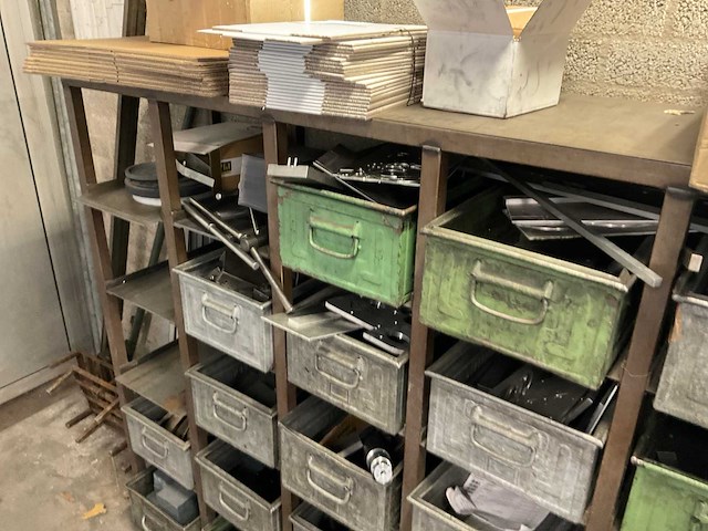 Raster opspanplaat en diversen - afbeelding 11 van  12