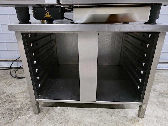 Rational - cpc - rvs combisteamer met onderstel op propaangas - afbeelding 6 van  9