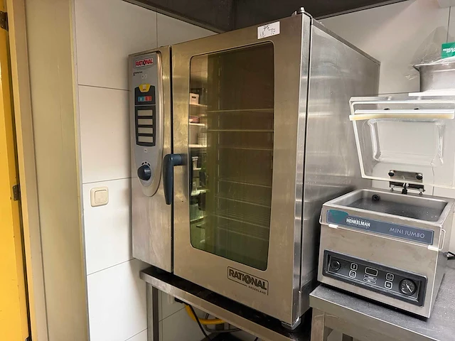 Rational - selfcooking center gas - combisteamer op rvs onderstel met afzuigkap - afbeelding 1 van  13