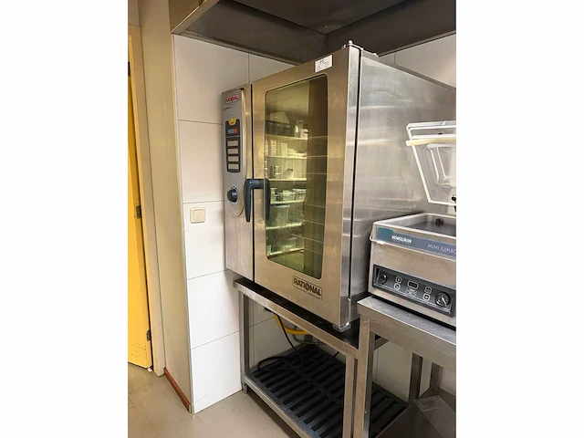 Rational - selfcooking center gas - combisteamer op rvs onderstel met afzuigkap - afbeelding 7 van  13
