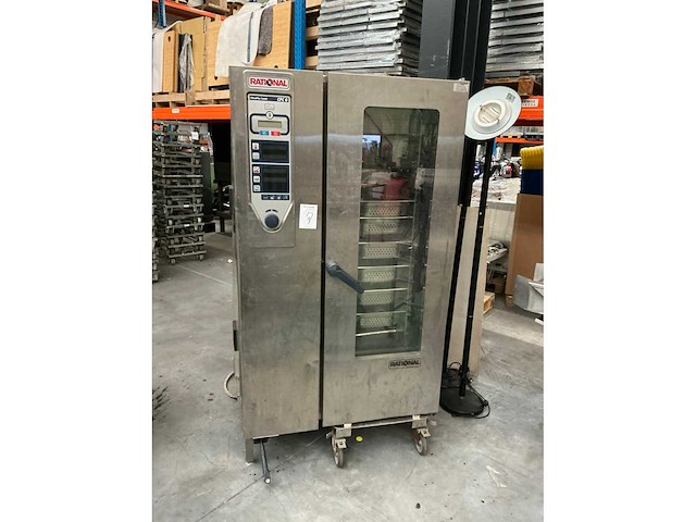 Rational cpv201g combisteamer met 2 karren - afbeelding 9 van  9