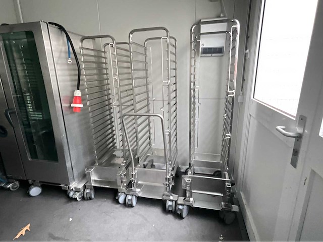 Rational model 201 standard rooster / regaal inrijwagen (3x) - afbeelding 1 van  3