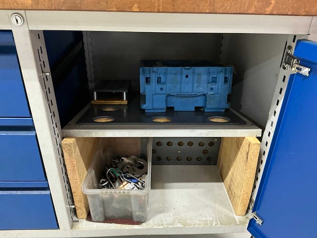 Rau mobiele werkbank met inhoud - afbeelding 2 van  5
