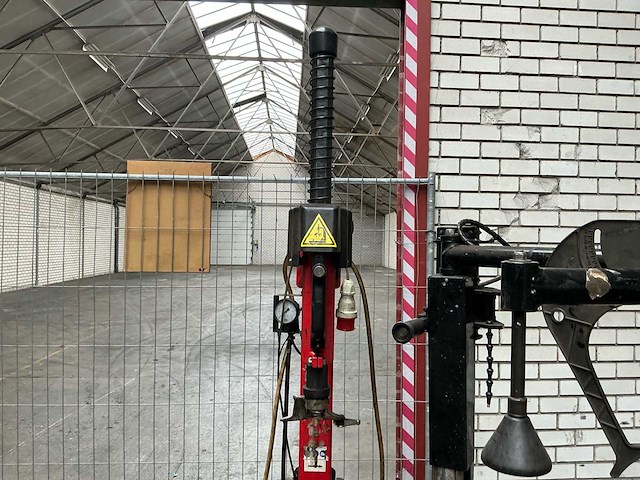 Ravaglioli banden de-en montageapparaat - afbeelding 12 van  13