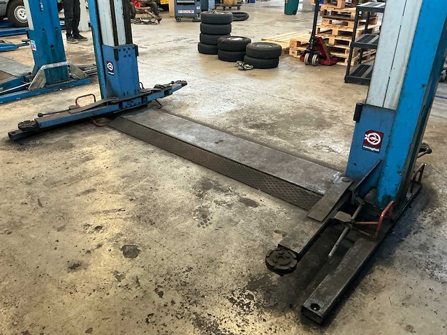 Ravaglioli kp 123d hefbrug - afbeelding 12 van  16