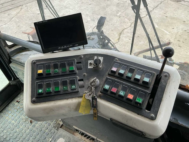 Ravo - 2000 - ravo 5002 si - zelfrijdende veegmachine - afbeelding 39 van  40