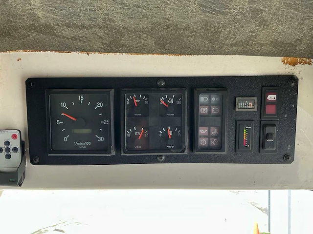 Ravo - 2000 - ravo 5002 si - zelfrijdende veegmachine - afbeelding 28 van  40