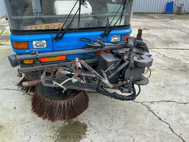 Ravo - 2000 - ravo 5002 si - zelfrijdende veegmachine - afbeelding 3 van  21
