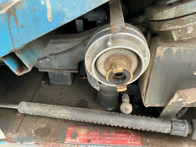 Ravo - 2000 - ravo 5002 si - zelfrijdende veegmachine - afbeelding 18 van  29