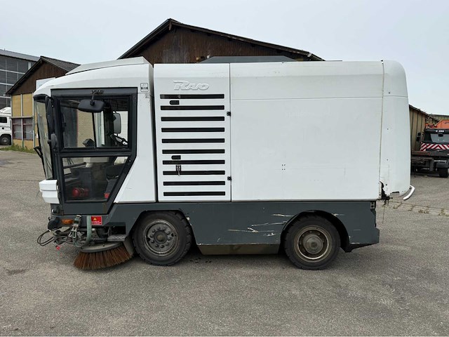 Ravo - 2012 - 530 - straatveegmachine - afbeelding 12 van  30