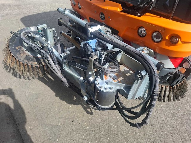 Ravo - 2013 - 560 - straatveegmachine - afbeelding 5 van  45