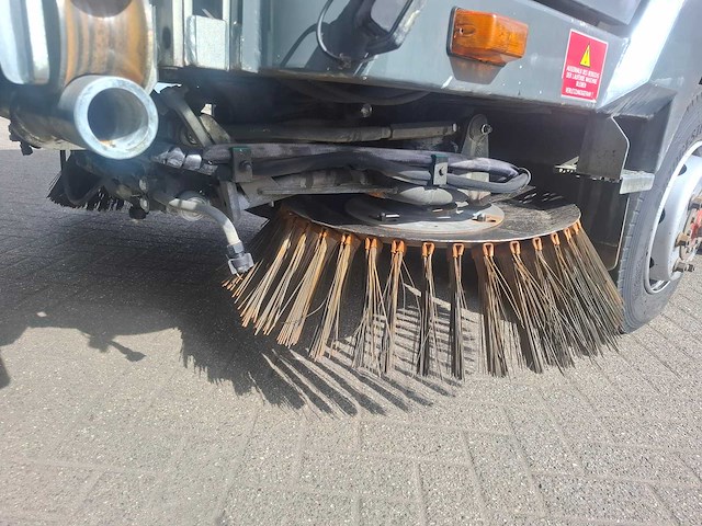 Ravo - 2013 - 560 - straatveegmachine - afbeelding 6 van  45
