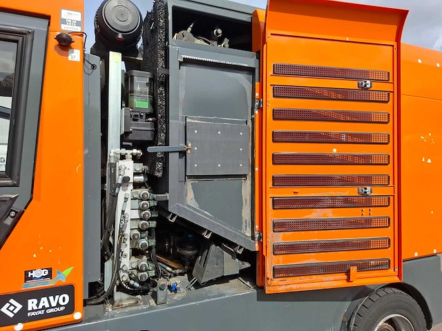 Ravo - 2013 - 560 - straatveegmachine - afbeelding 27 van  45