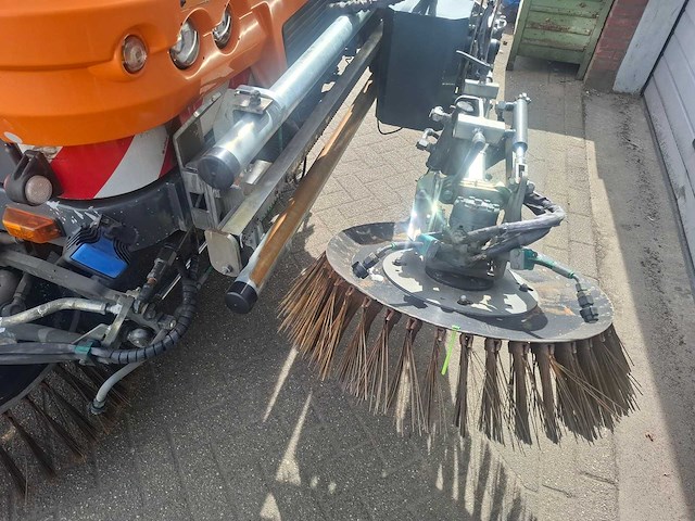 Ravo - 2013 - 560 - straatveegmachine - afbeelding 3 van  18