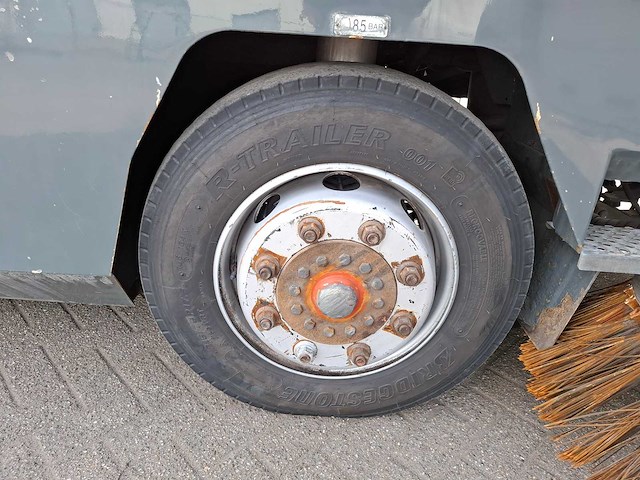 Ravo - 2013 - 560 - straatveegmachine - afbeelding 14 van  18