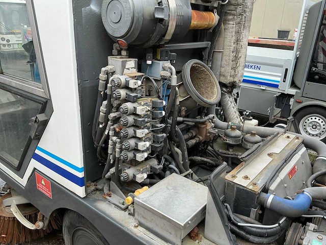 Ravo 340 veegwagen - afbeelding 5 van  27