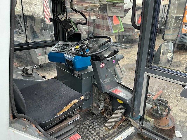 Ravo 340 veegwagen - afbeelding 16 van  27