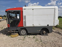 Ravo 5002 slh zelfrijdende veegmachine - afbeelding 1 van  9