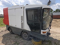 Ravo 5002 slh zelfrijdende veegmachine - afbeelding 2 van  9
