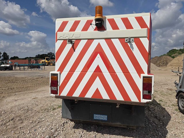 Ravo 5002 slh zelfrijdende veegmachine - afbeelding 4 van  9