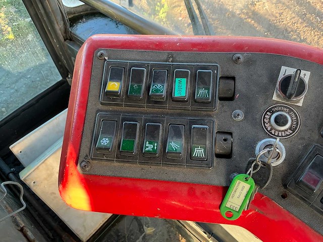 Ravo 5002 st straatveegmachine - afbeelding 15 van  39