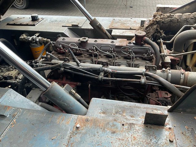 Ravo 5002 zelfrijdende veegmachine - afbeelding 5 van  16
